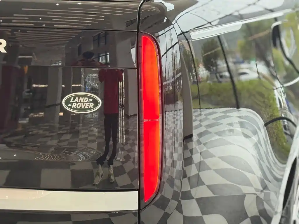 Land Rover Range Rover — миниатюра 23