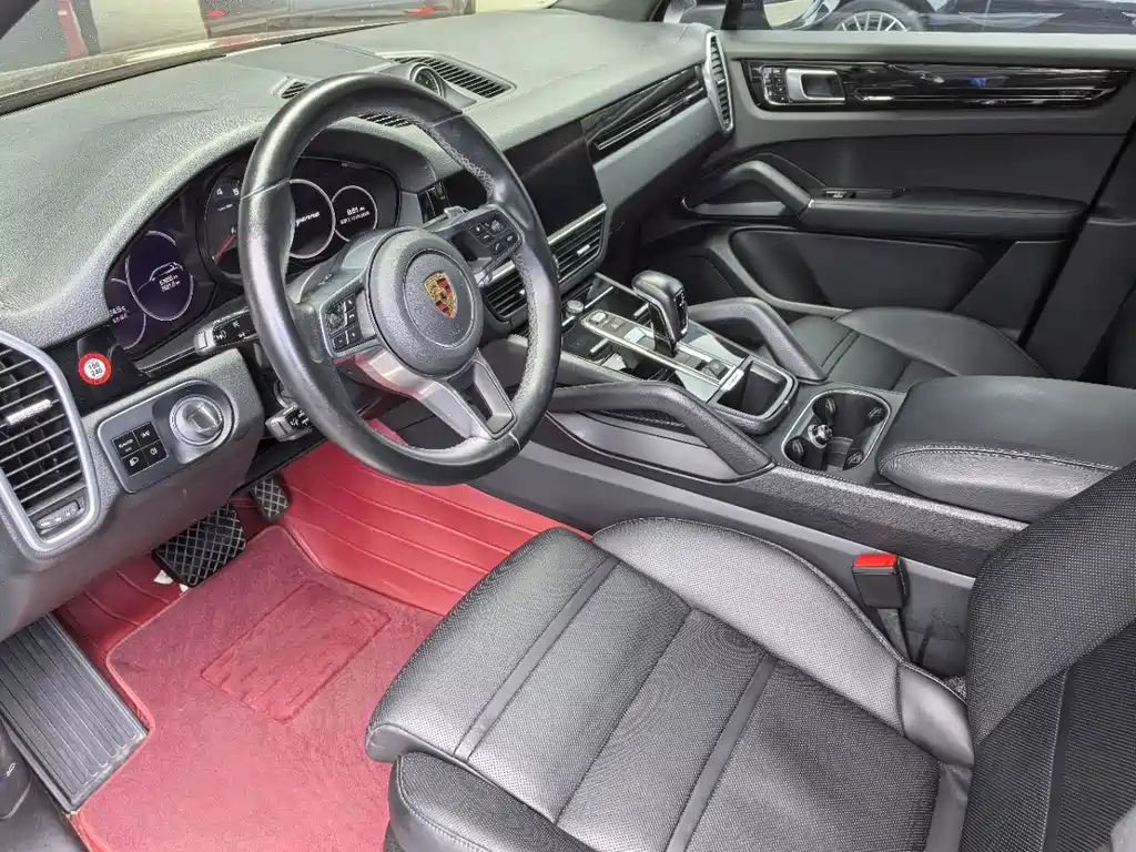Porsche Cayenne — миниатюра 11