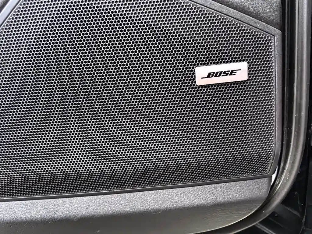 Porsche Cayenne — миниатюра 17