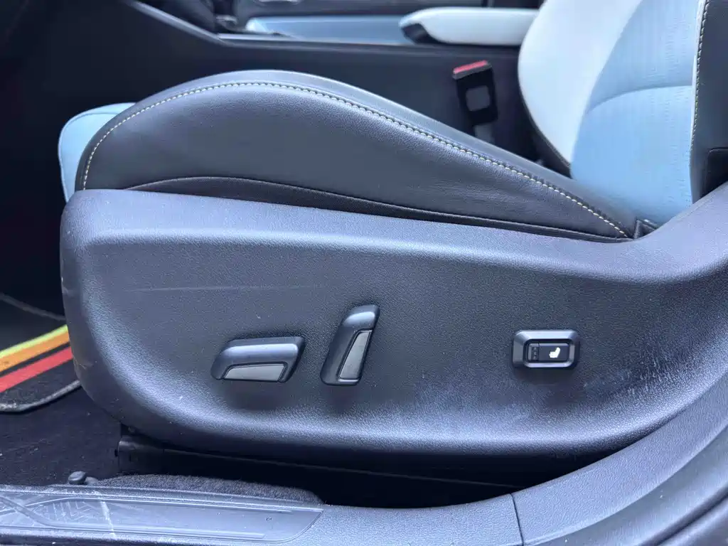 Geely Emgrand S S 2022 1.4T CVT