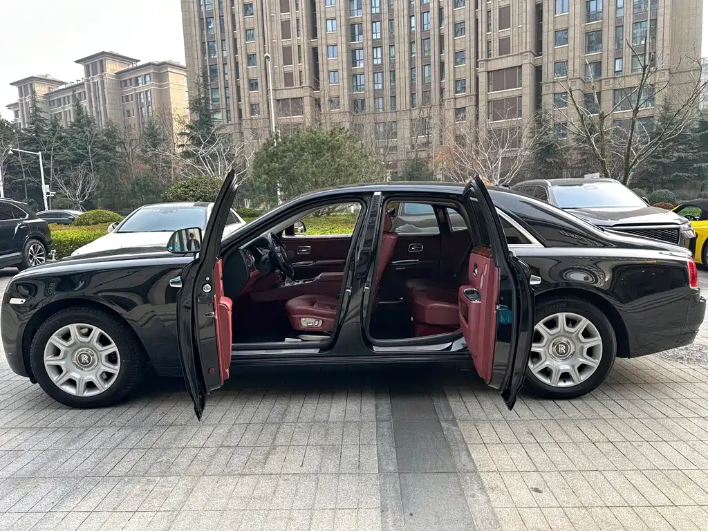 Rolls-Royce Ghost 2010 6.6T Standard