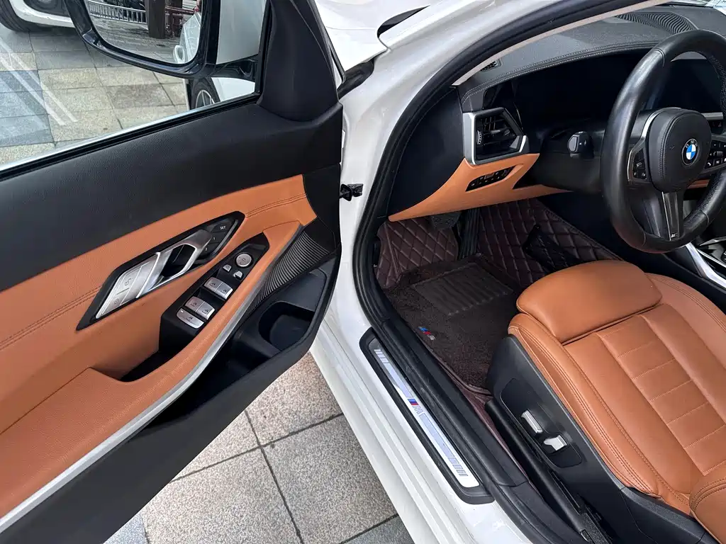 BMW 3 Series — миниатюра 4