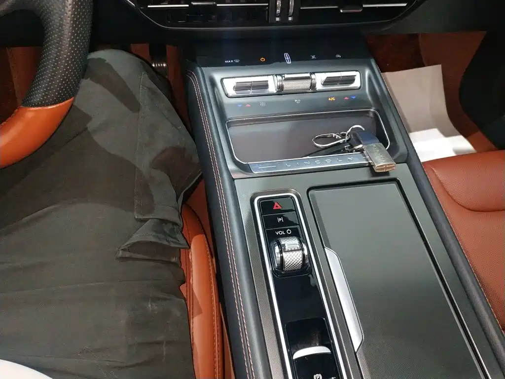 Lincoln Z — миниатюра 14