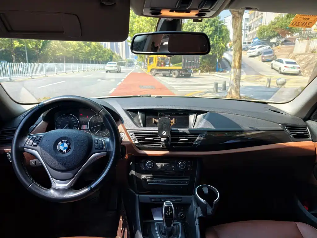 BMW X1 — миниатюра 8