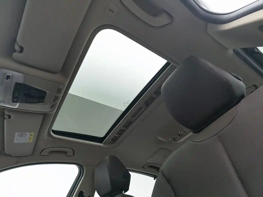 BMW 3 Series — миниатюра 14