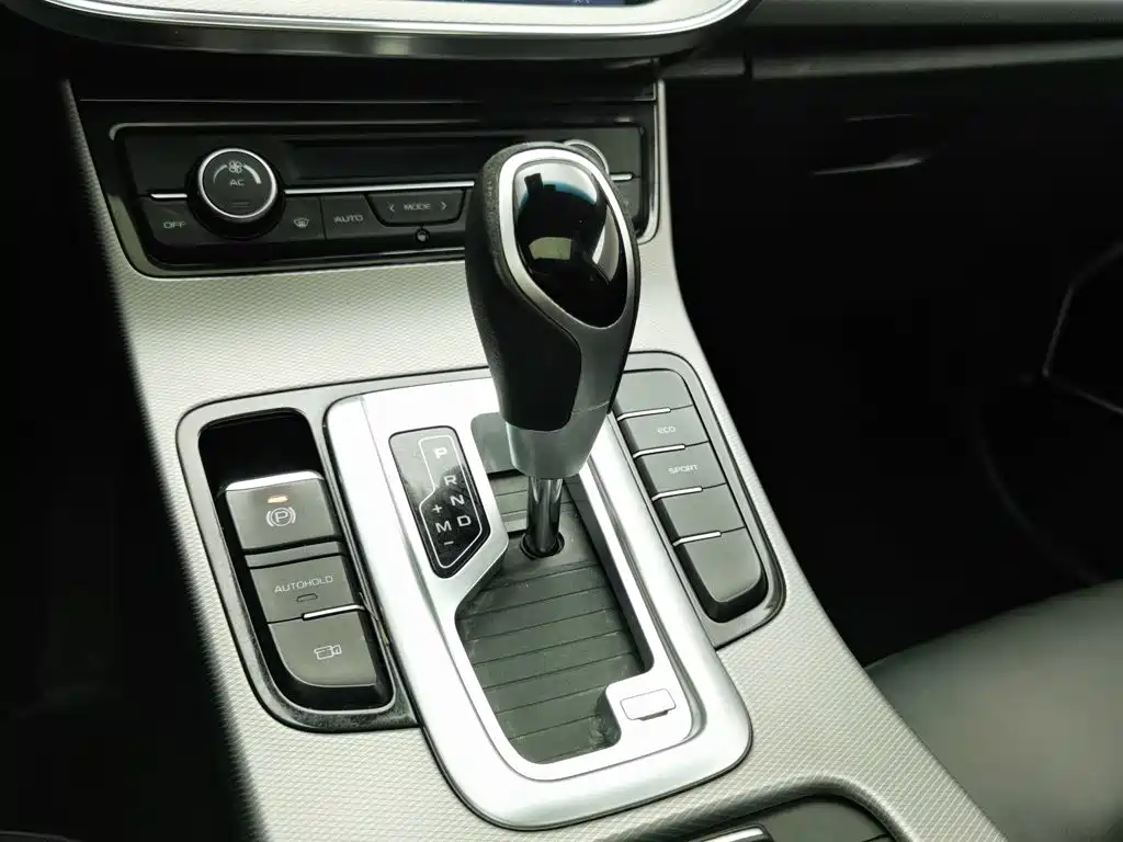 Geely Emgrand GL — миниатюра 13