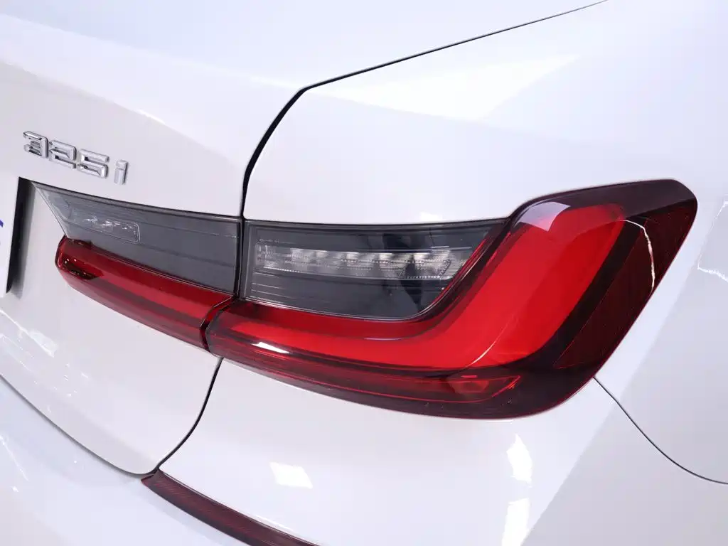 BMW 3 Series 3 2022 325i M Sport