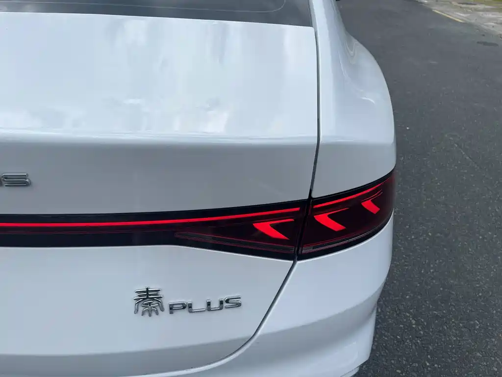 BYD Qin Plus 2021 — фото 8