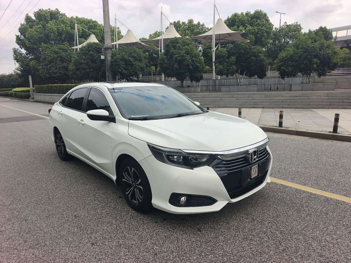 Honda Crider 1.0 л 2023 г. Белый, пробег 40000 км