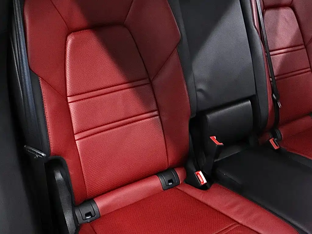 Porsche Cayenne — миниатюра 18