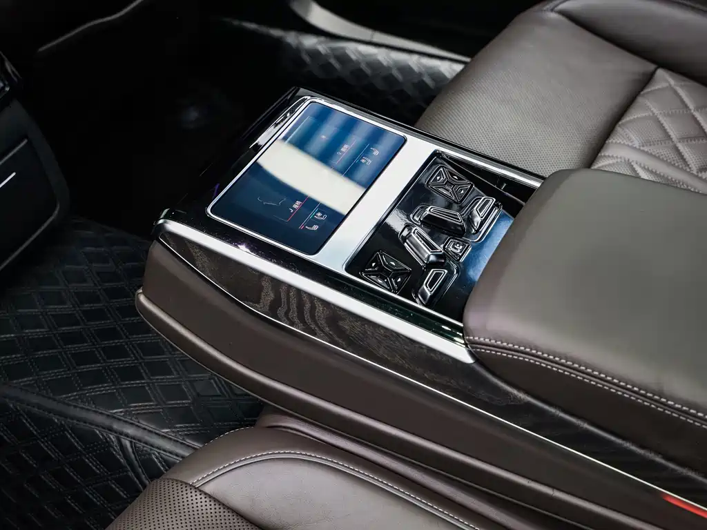 Audi A8 — миниатюра 23