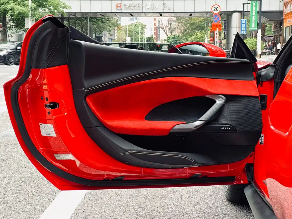 Ferrari 296 — миниатюра 17