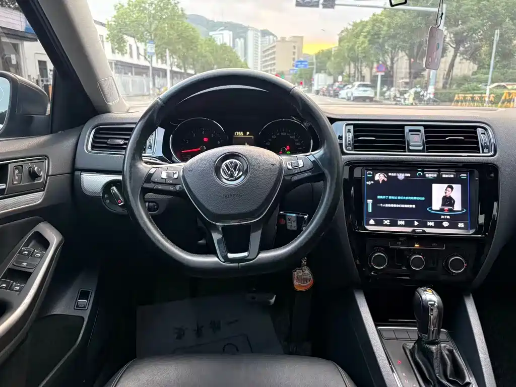 Volkswagen Sagitar — миниатюра 14