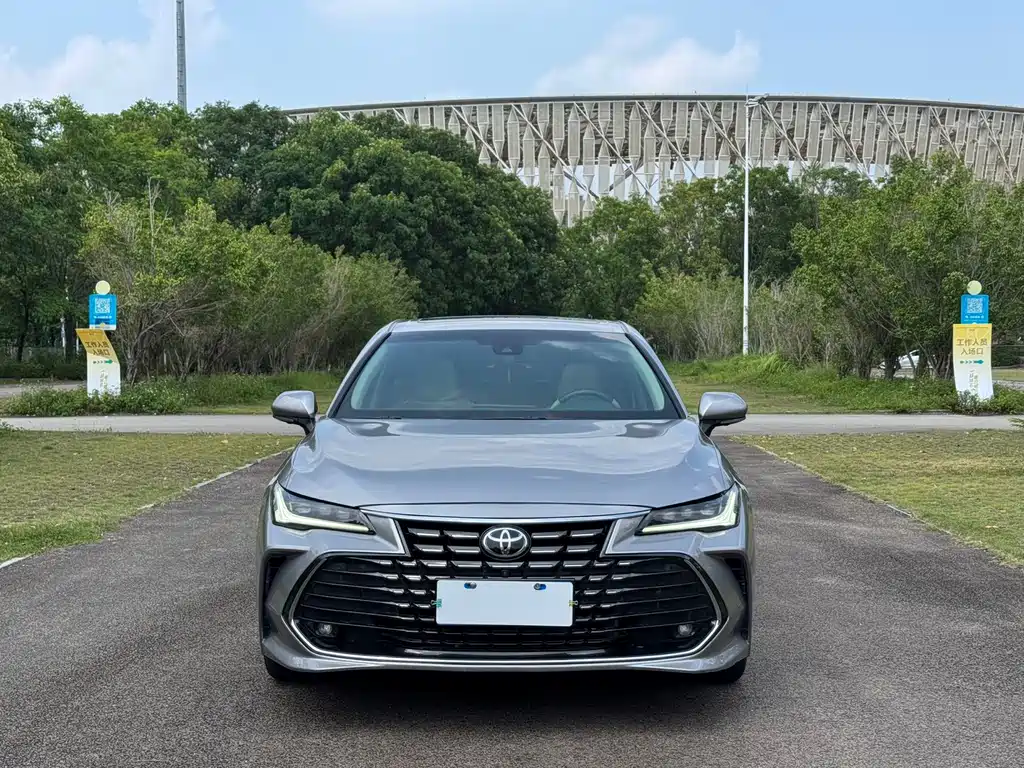 Toyota Avalon — миниатюра 2
