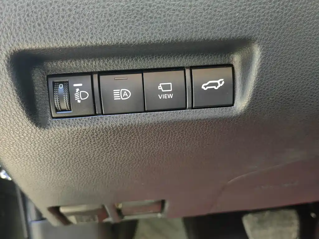 Toyota RAV4 — миниатюра 21