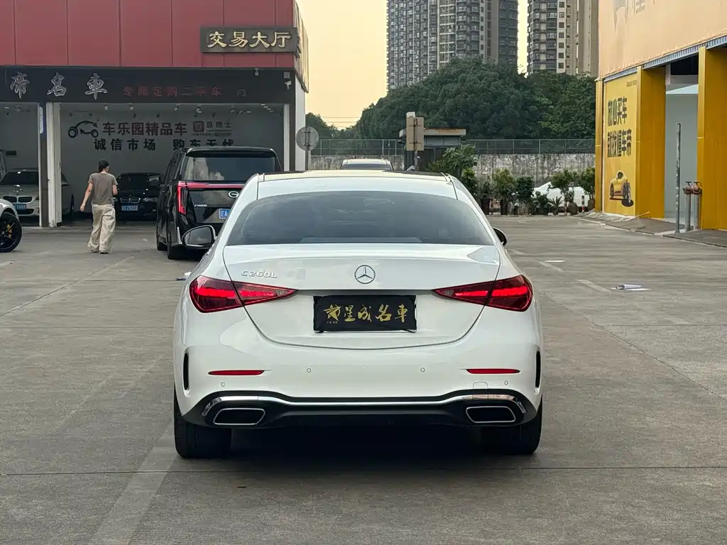 Mercedes-Benz C-Class — миниатюра 17