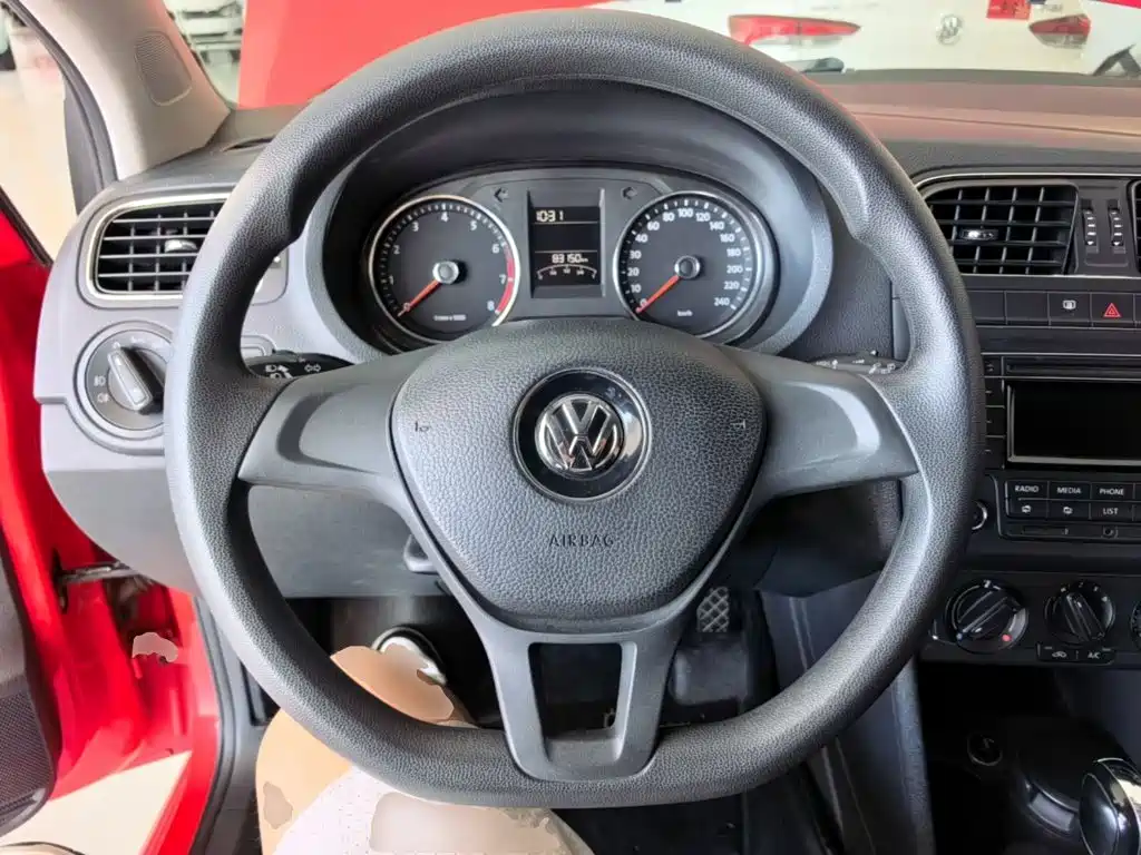 Volkswagen Polo — миниатюра 11