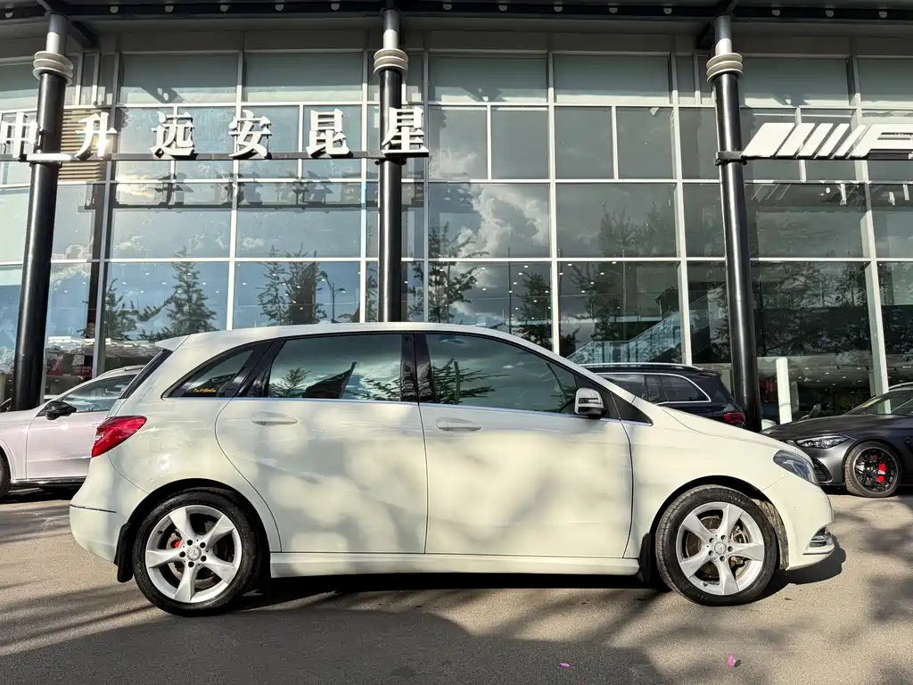 Mercedes-Benz B-Class — миниатюра 4