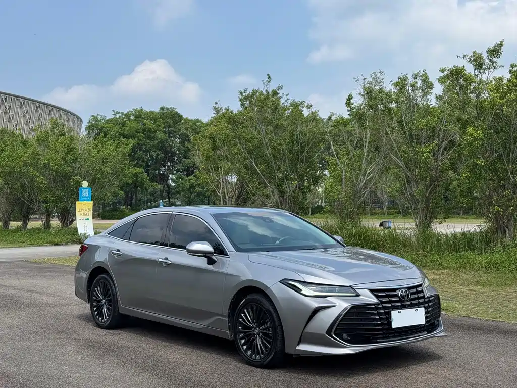Toyota Avalon — миниатюра 3