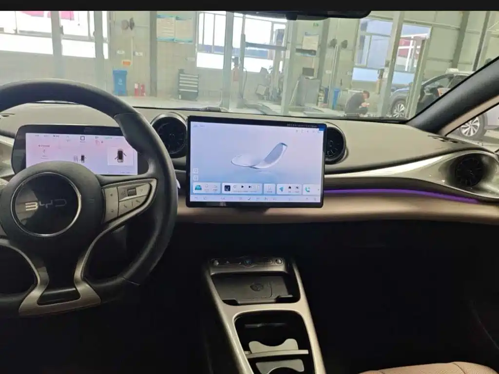 BYD Dolphin — миниатюра 4