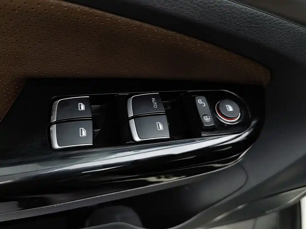 BYD S7 — миниатюра 9