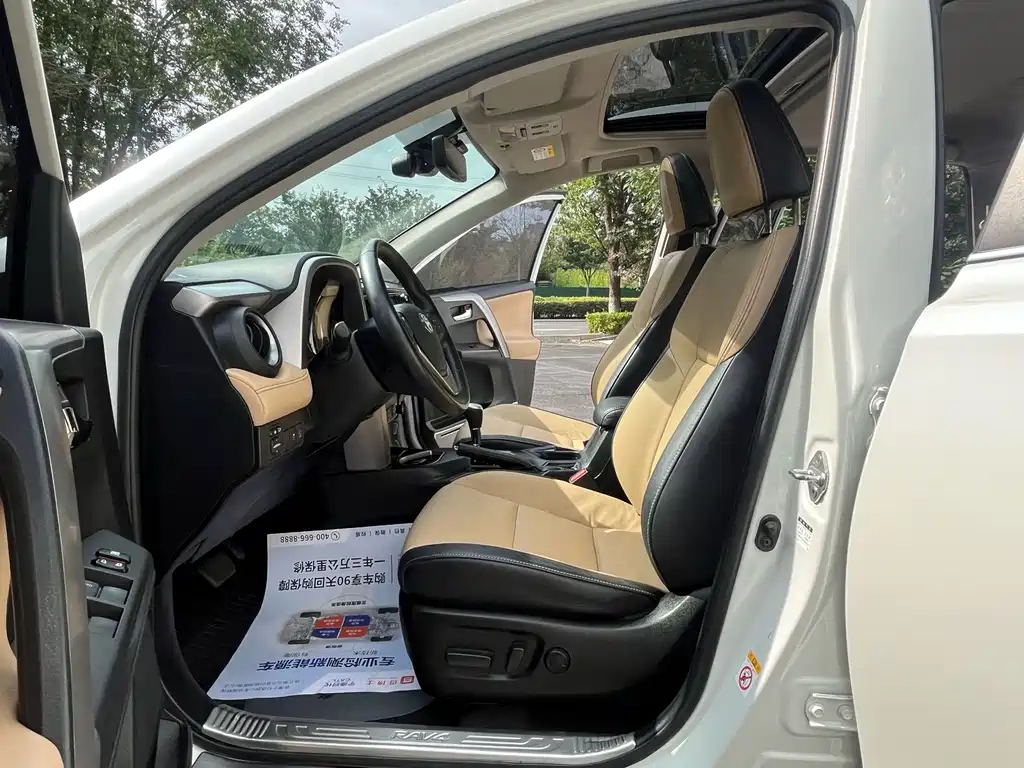 Toyota RAV4 — миниатюра 14