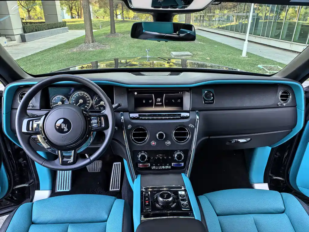 ROLLS-ROYCE CULLINAN