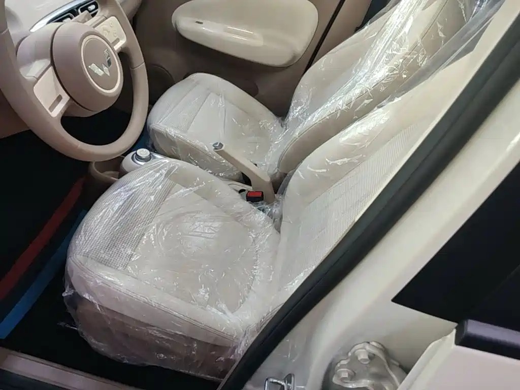 Wuling MINIEV — миниатюра 15