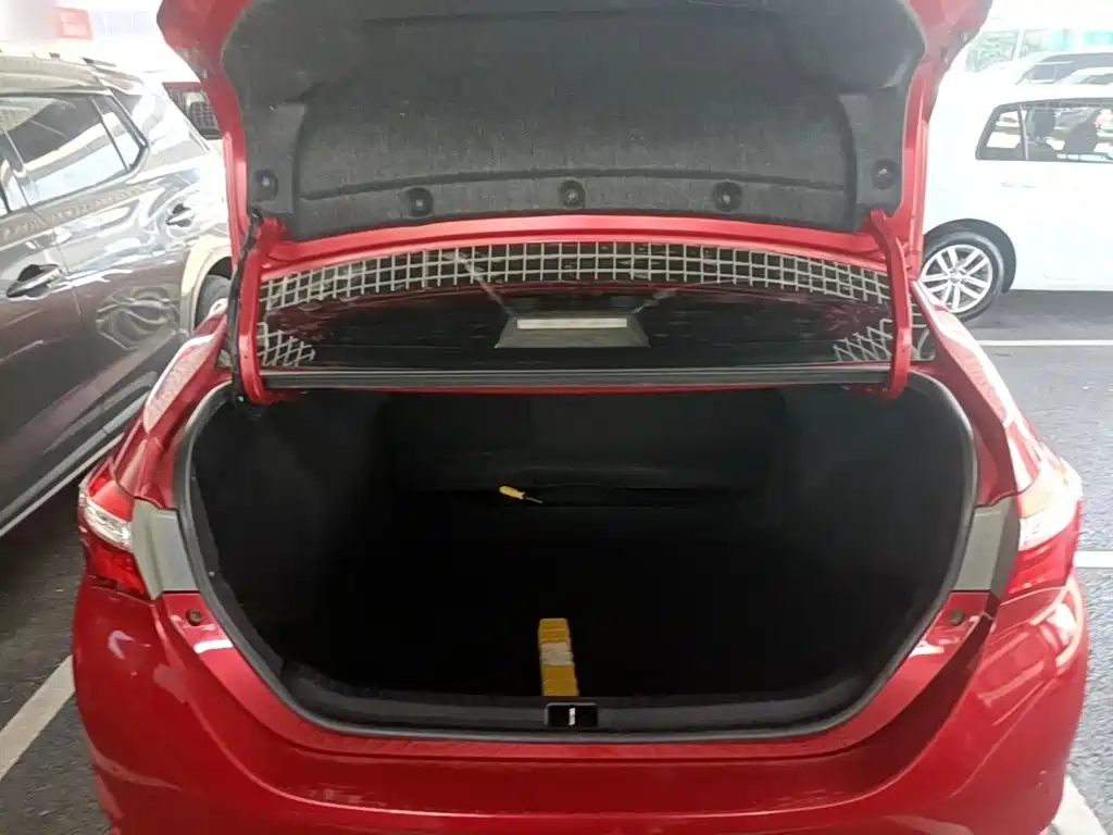 Toyota Corolla — миниатюра 19