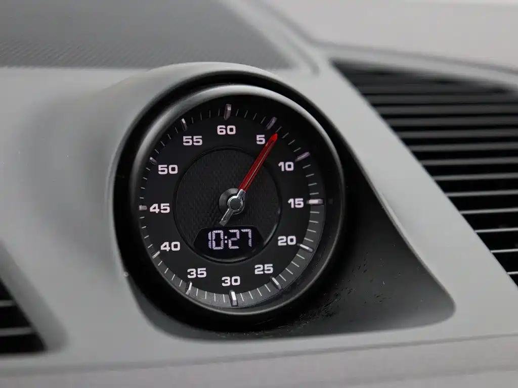 Porsche Cayenne — миниатюра 25