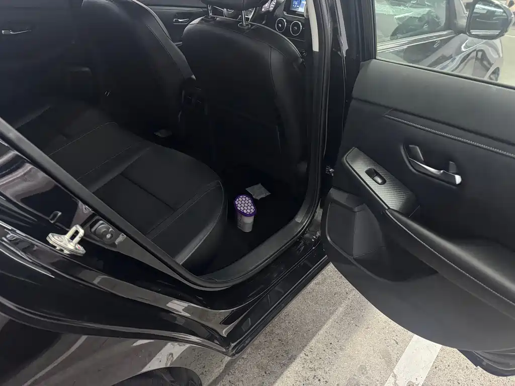 Nissan Sylphy 2021 1.6L XL CVT Enjoy