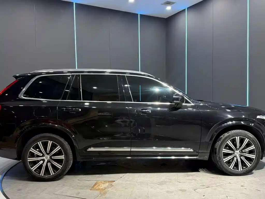 Volvo XC90 — миниатюра 5