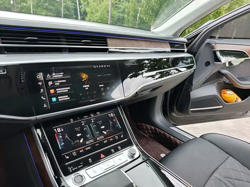 Audi A8 — миниатюра 16