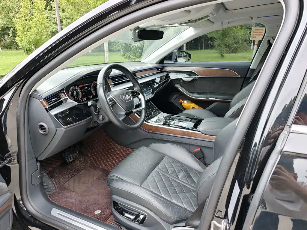 Audi A8 — миниатюра 8