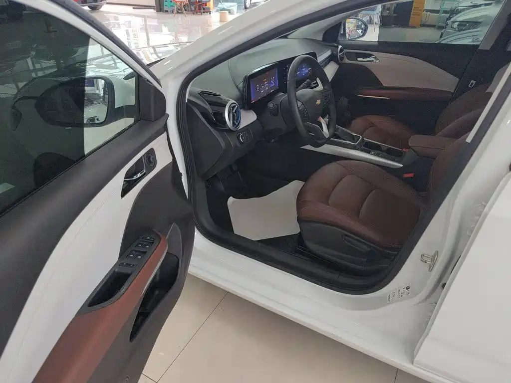 Chevrolet Monza — миниатюра 12