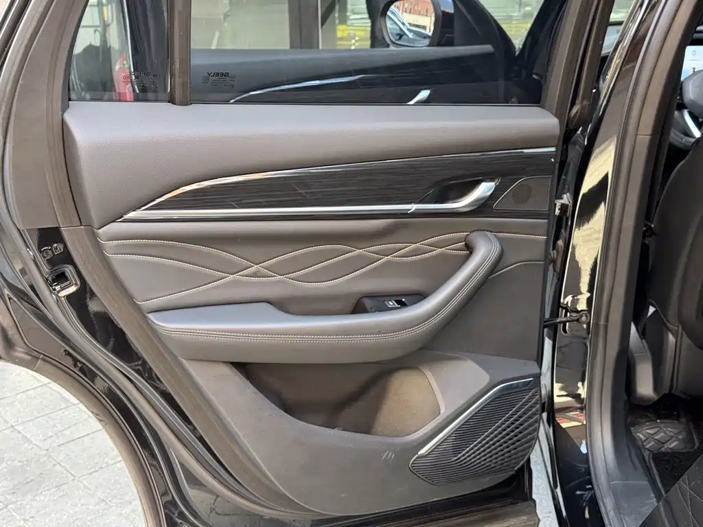 Geely Xingyue L — миниатюра 15