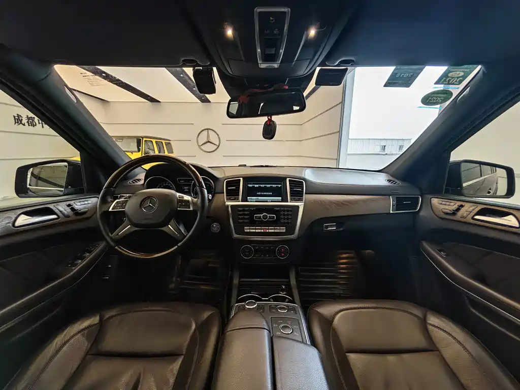 Mercedes-Benz GL-Class — миниатюра 13