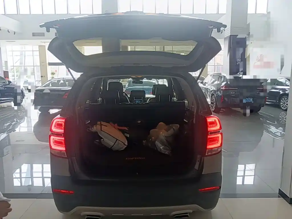 Chevrolet Captiva — миниатюра 19