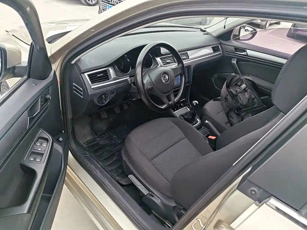 Volkswagen Bora — миниатюра 16