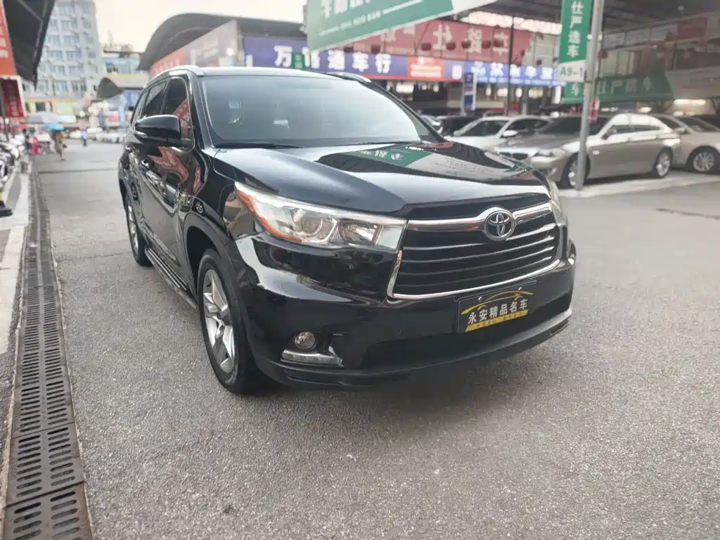 Toyota Highlander — миниатюра 3