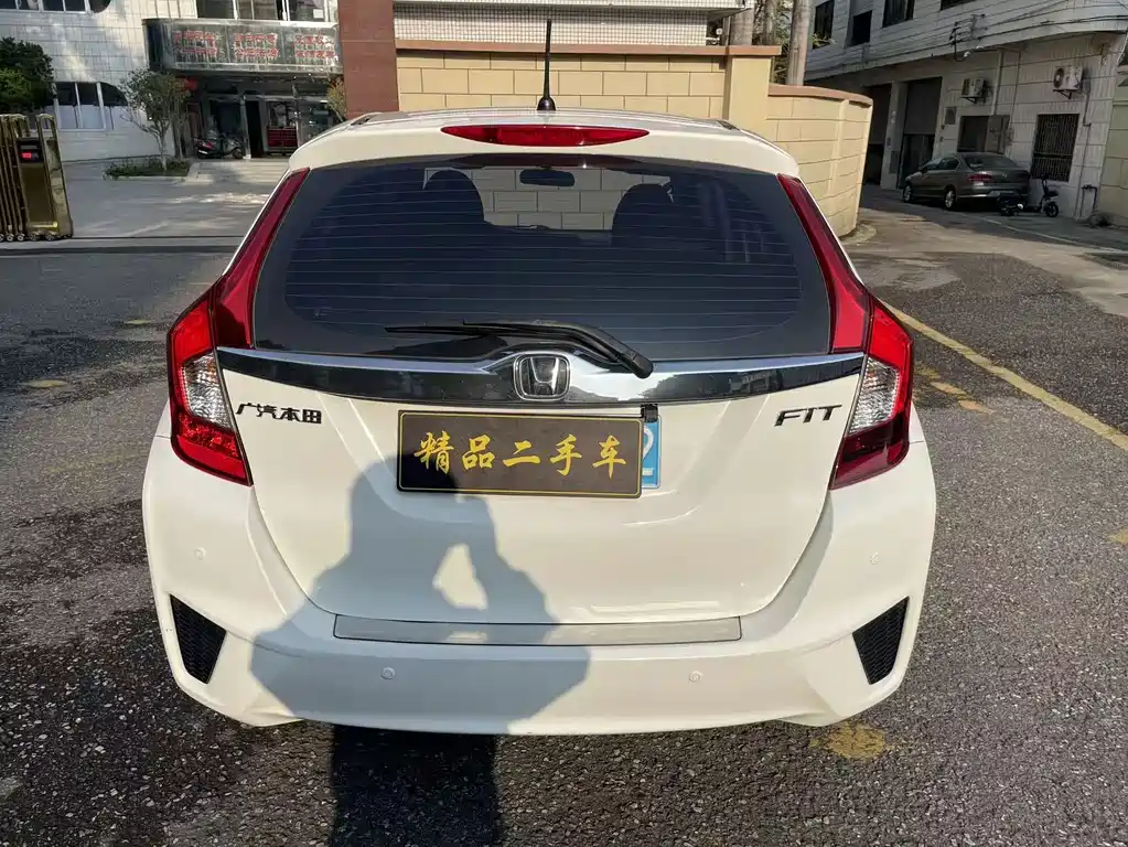 Honda Fit — миниатюра 6