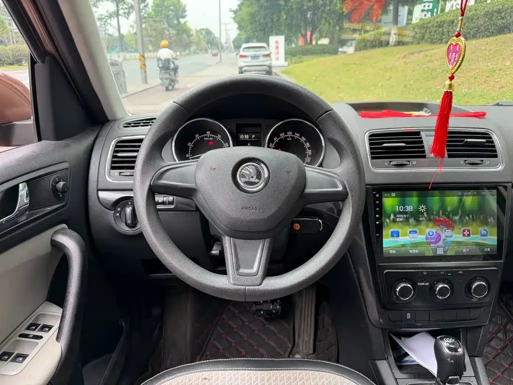 Skoda Yeti — миниатюра 14
