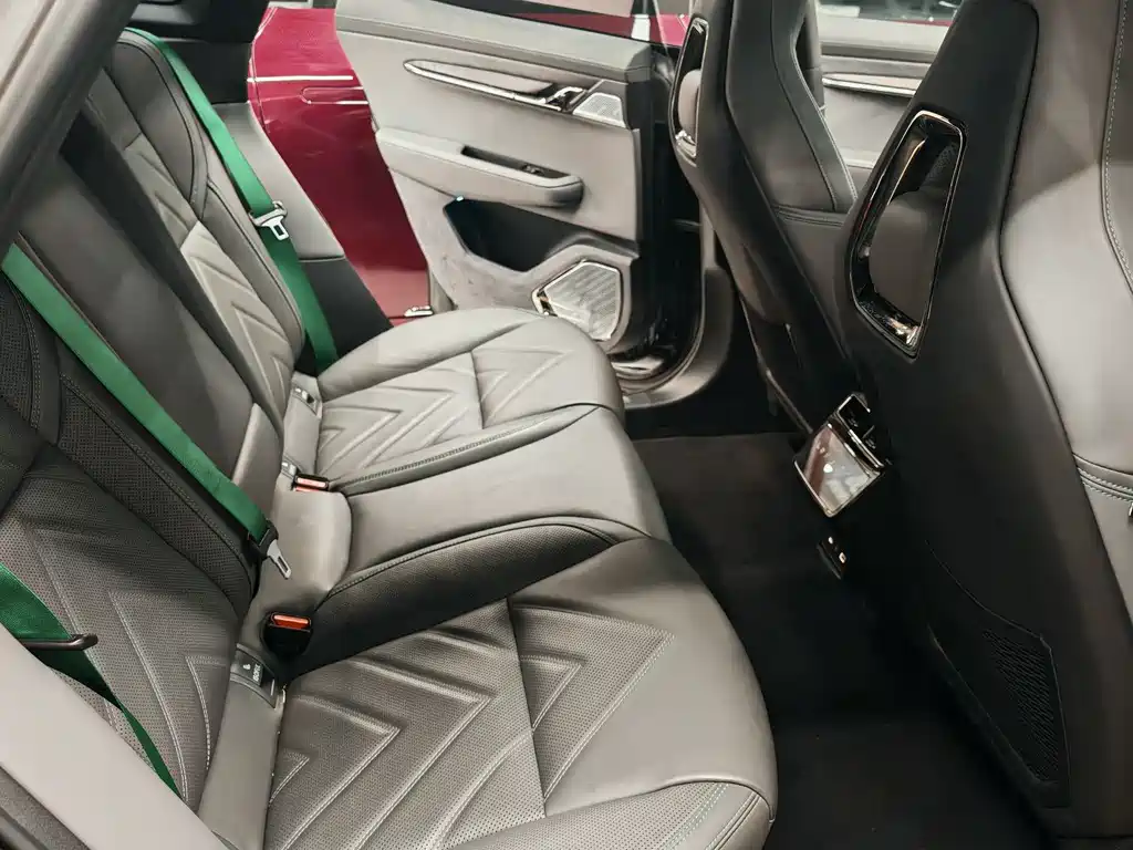 ZEEKR EXTREME KRYPTON 001