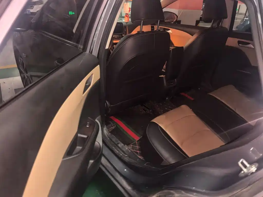 Chevrolet Monza — миниатюра 13