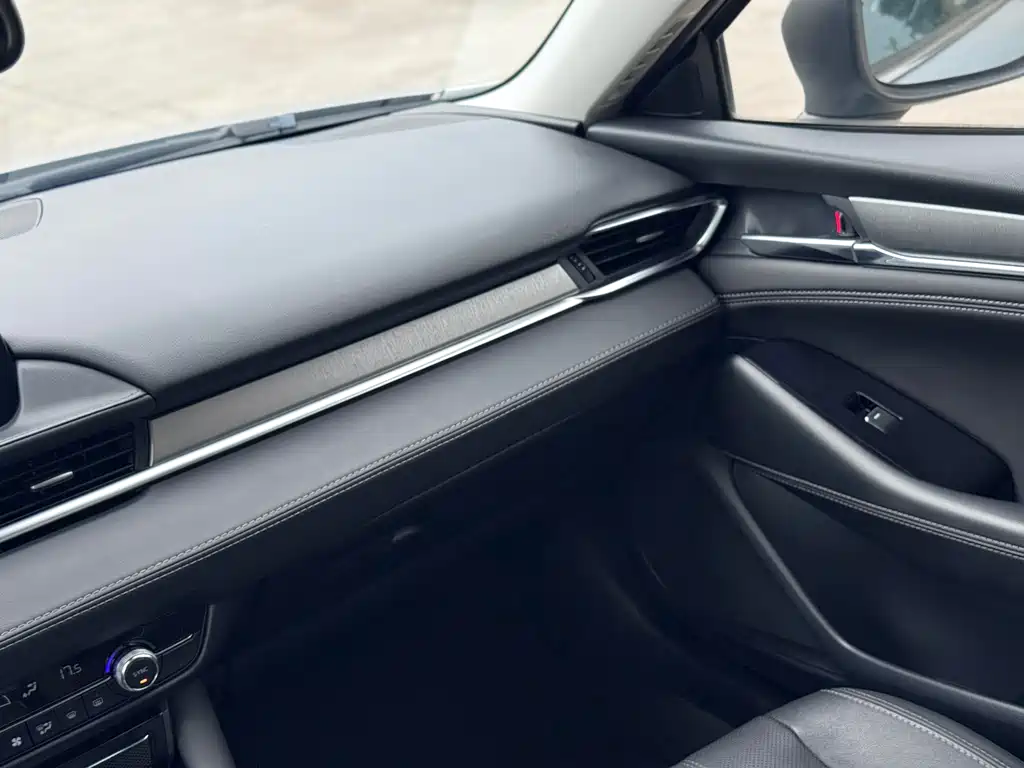 Mazda Atenza — миниатюра 11