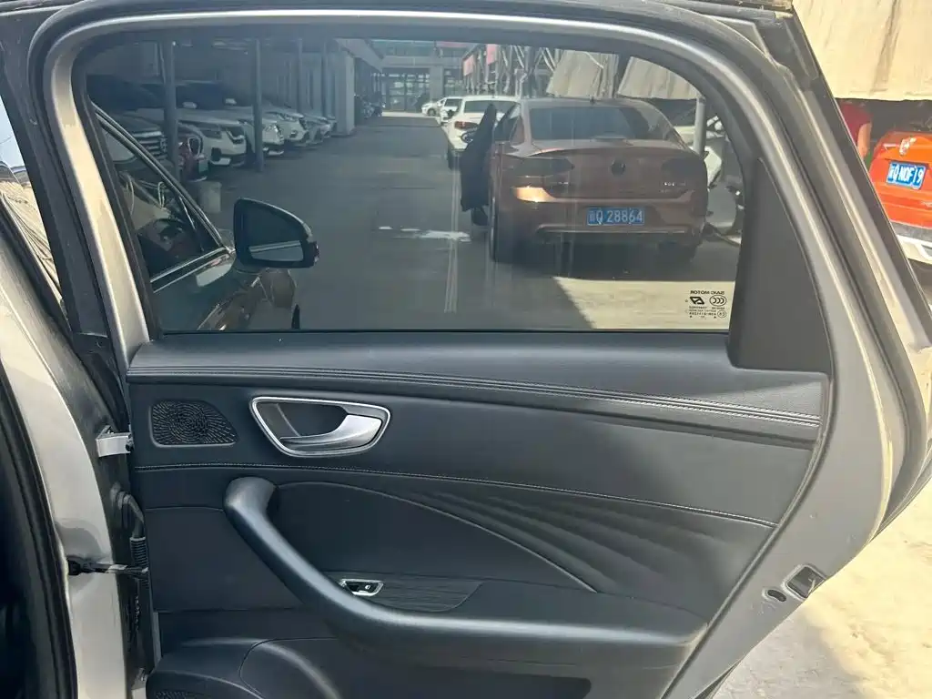 Roewe D7 — миниатюра 12