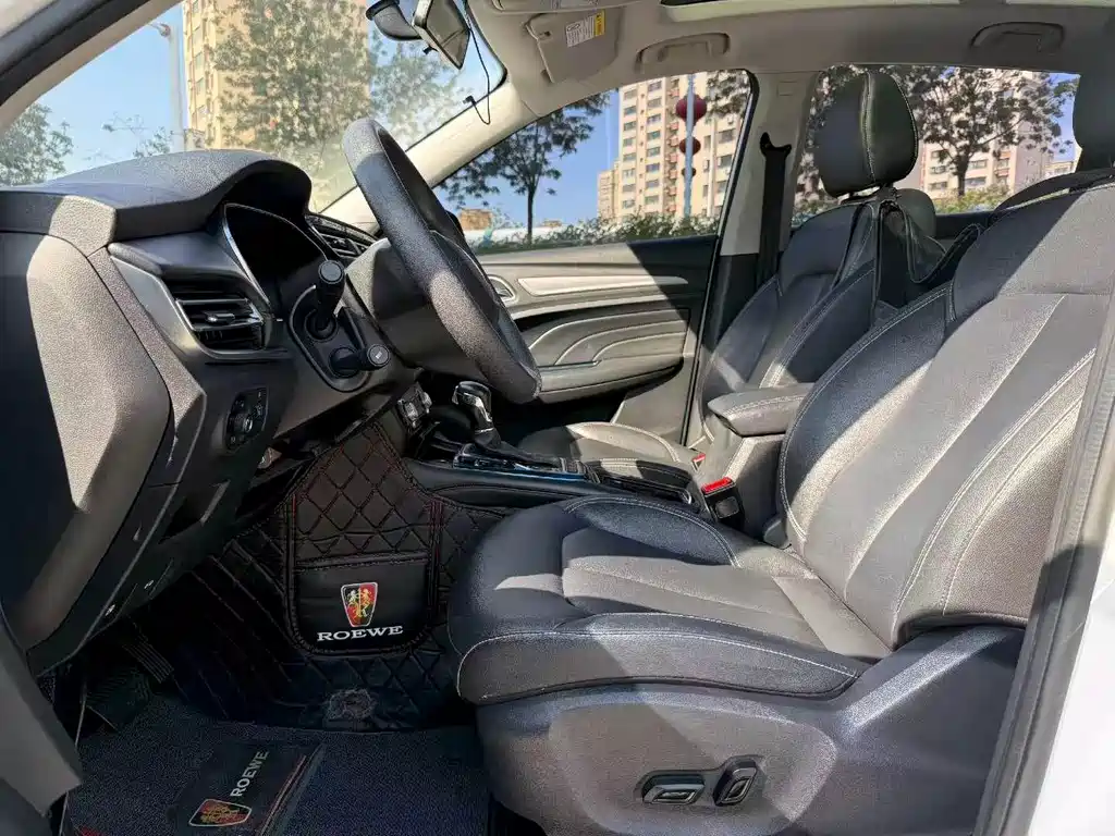 Roewe RX3 — миниатюра 4