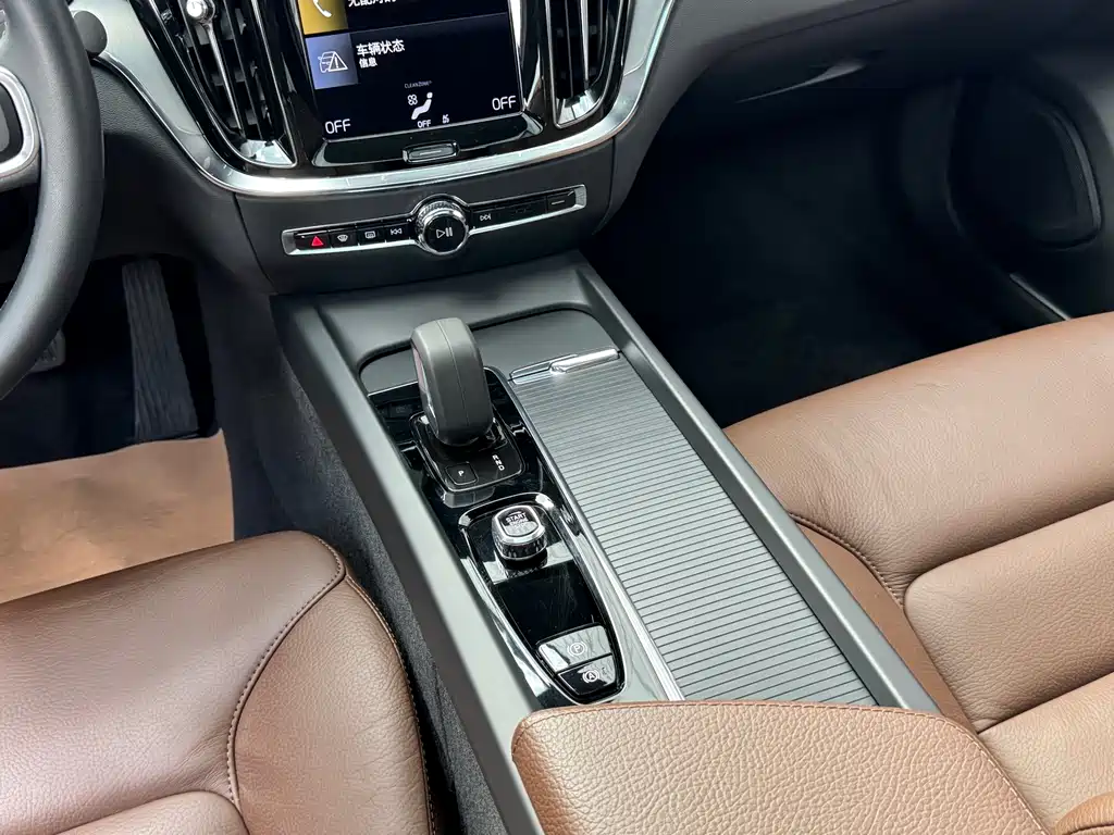 Volvo S60 — миниатюра 42