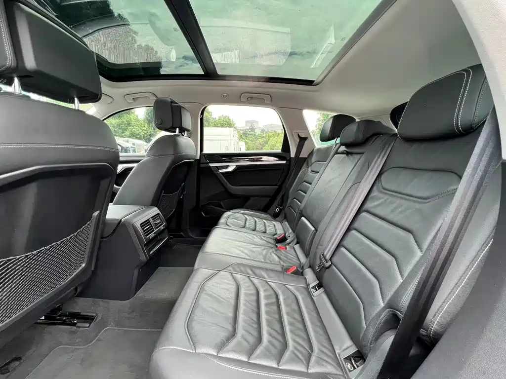 Volkswagen Touareg 2019 2.0TSI VI