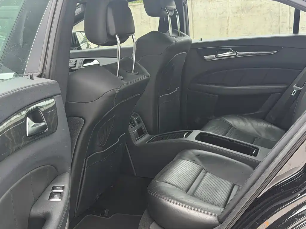 Mercedes-Benz CLS A MG 2012 AMG CLS 63